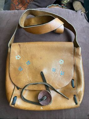 Vintage Tan Leather Shoulder Bag with Blue Floral Accents